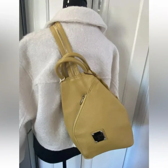 NWT VALENTINA 🇮🇹 MADE IN ITALY SLING BAG BACKPACK  MUSTARD YELLOW - Picture 10 of 15